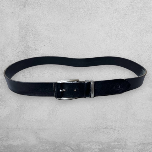 Hugo Boss Other - Hugo Boss Calf Skin Leather Belt